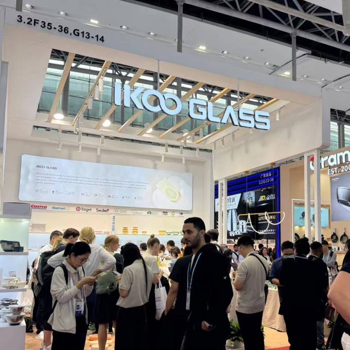 latest company news about Day 1 at the Canton Fair — our IKOO GLASS booth has been buzzing since morning!  3