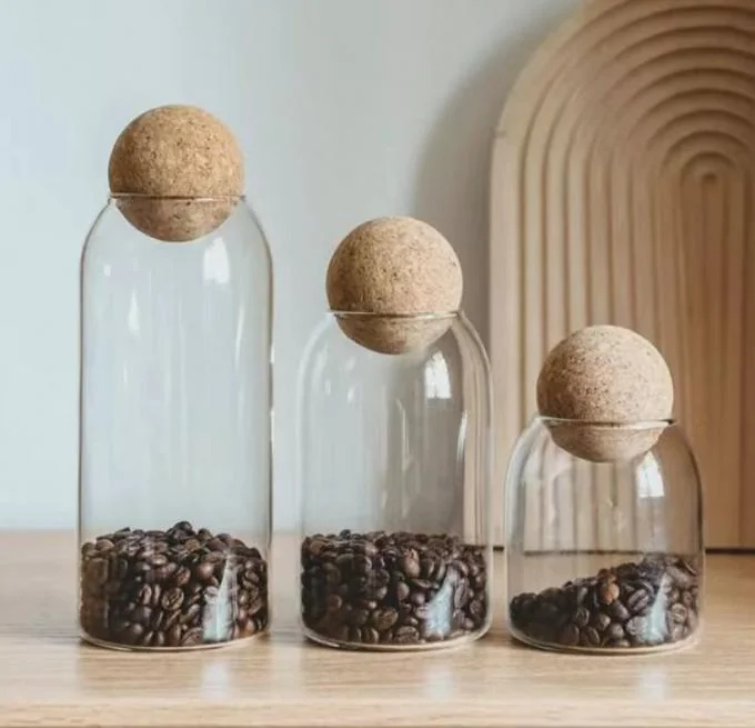 High Borosilicate Glass Storage Jar with Cork Lid in 550ml 750ml 1200ml Sizes for Eco-Friendly Food Storage 0