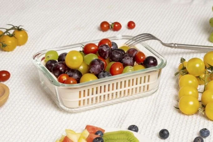 IKOO Stackable Airtight Glass Food Container with 1050ml Capacity and Removable Drain Basket 0