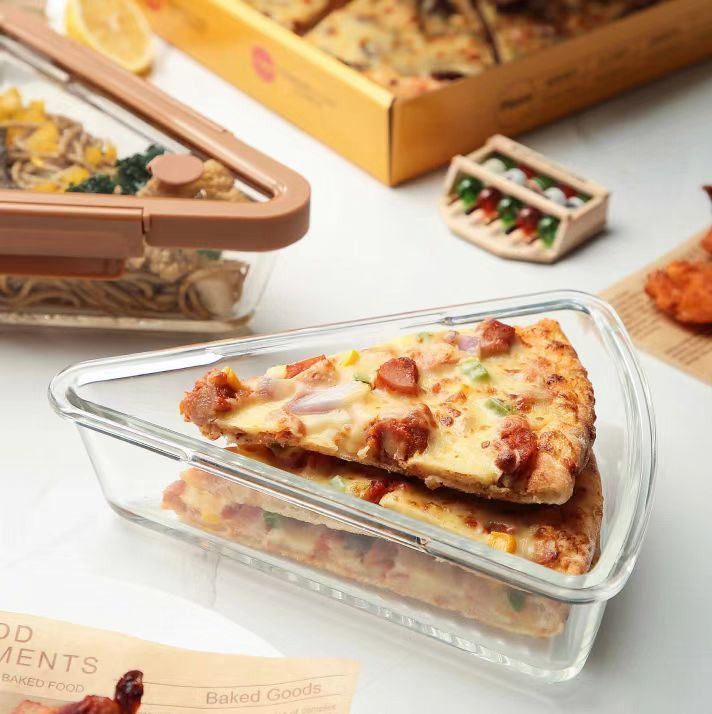 Multifunctional 25oz Capacity Triangle Glass Pizza Storage Container for Food Storage