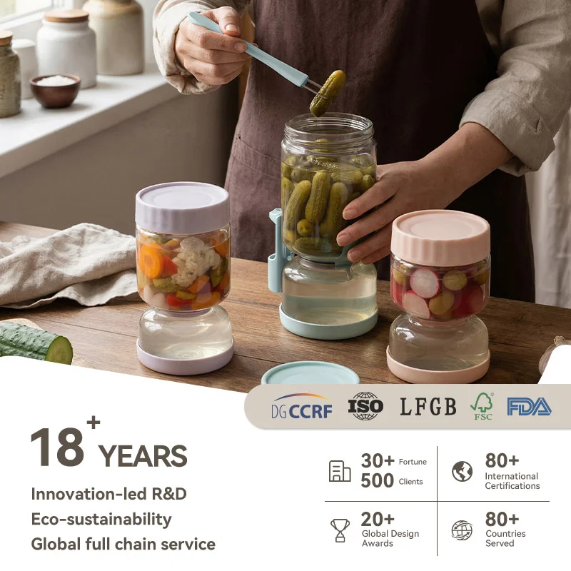 IKOO 750ml Hourglass Pickle Jar with Silicone Partition & Non-Slip Sleeve